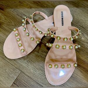 Pink/pearl Steve Madden sandals